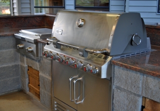 17-Outdoor-Grill-Side-Copy